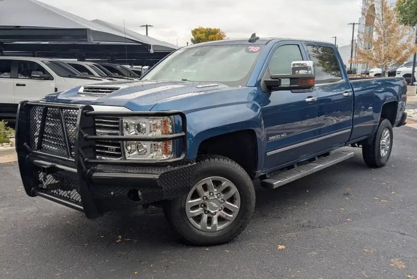 2018 Chevrolet Silverado 3500HD LTZ photo 1