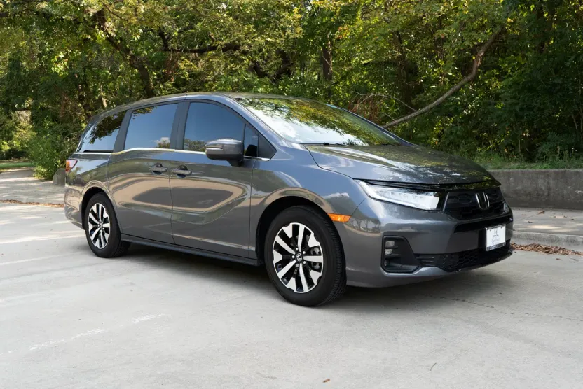 2025 Honda Odyssey EX-L photo 1