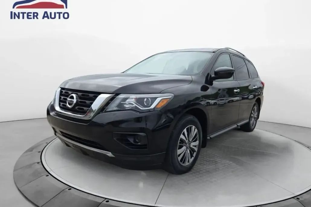 2018 Nissan Pathfinder photo 1