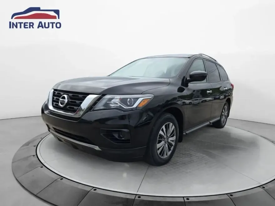 2018 Nissan Pathfinder photo 1