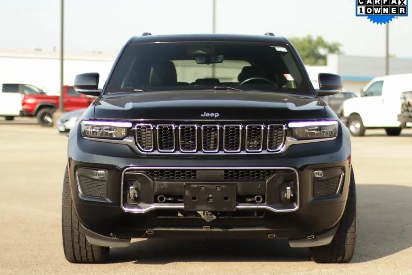 2022 Jeep Grand Cherokee Overland photo 1