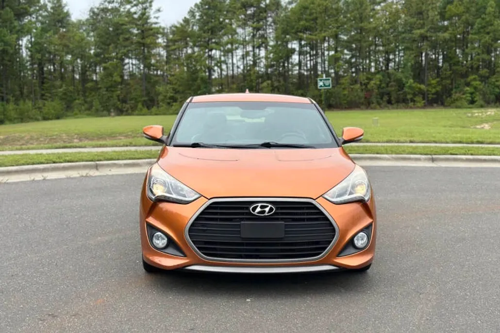 2016 Hyundai Veloster Turbo photo 1