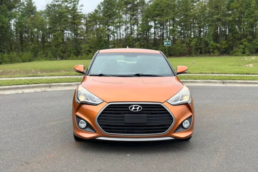 2016 Hyundai Veloster Turbo photo 1