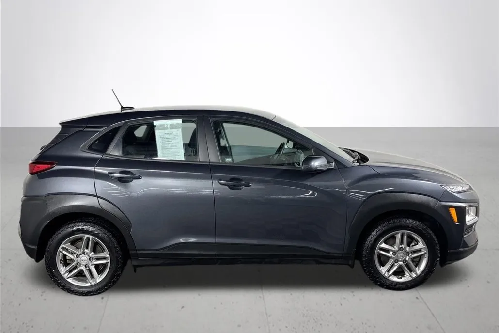 2021 Hyundai Kona SE photo 1
