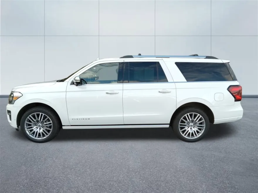 2024 Ford Expedition MAX Platinum photo 1