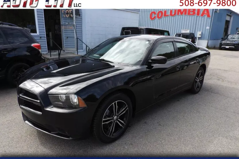 2014 Dodge Charger SXT Plus AWD photo 1