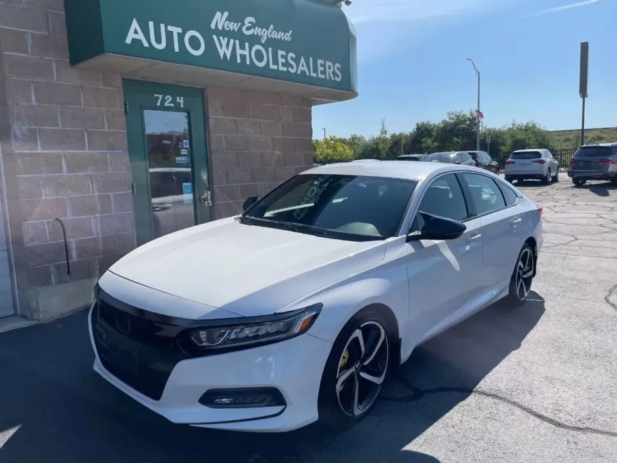 2018 Honda Accord Sport photo 1