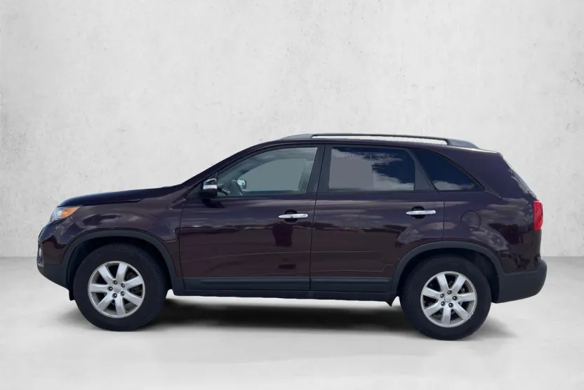 2013 Kia Sorento LX photo 1