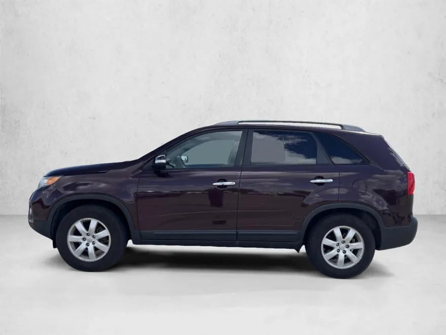 2013 Kia Sorento LX photo 1