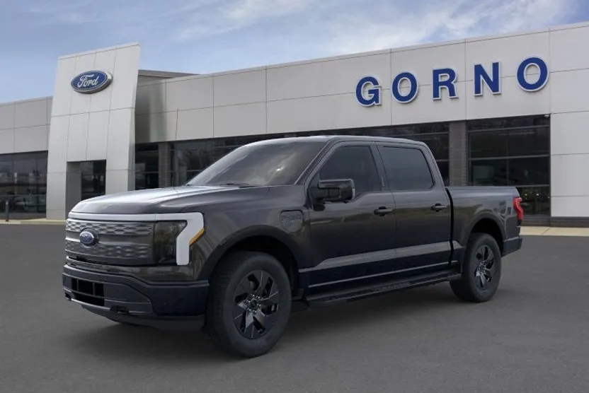 2022 Ford F-150 Lightning Lariat photo 1