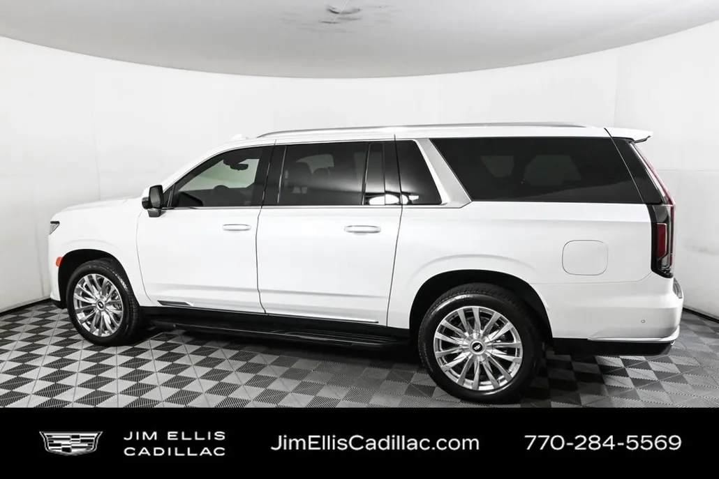 2023 Cadillac Escalade ESV Premium Luxury photo 1