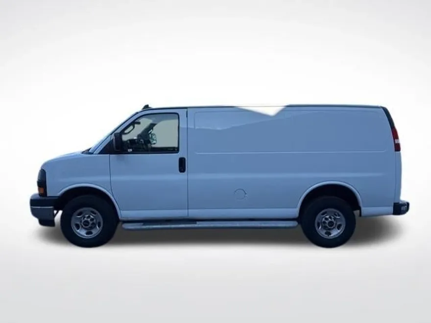 2023 Gmc Savana Cargo 2500 photo 1