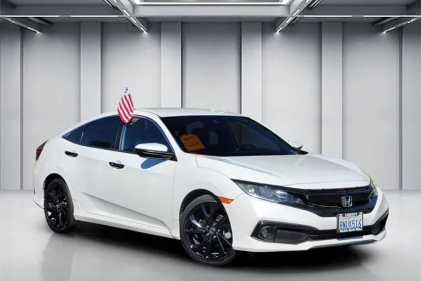 2019 Honda Civic Sport photo 1