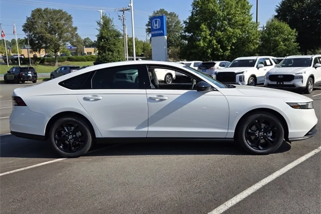 2025 Honda Accord SE photo 1