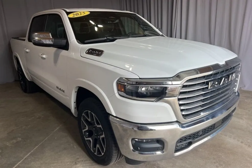 2025 Ram 1500 Laramie photo 1