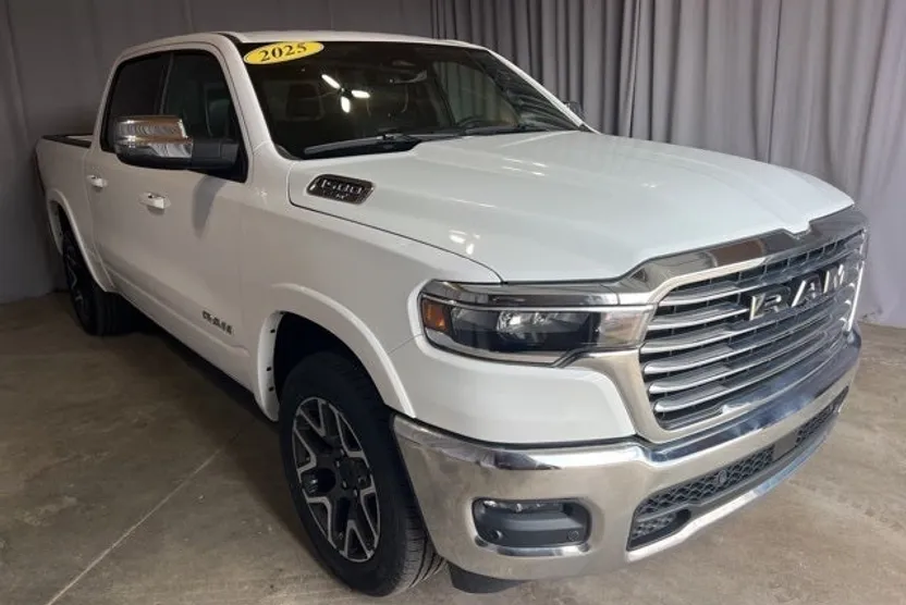 2025 Ram 1500 Laramie photo 1