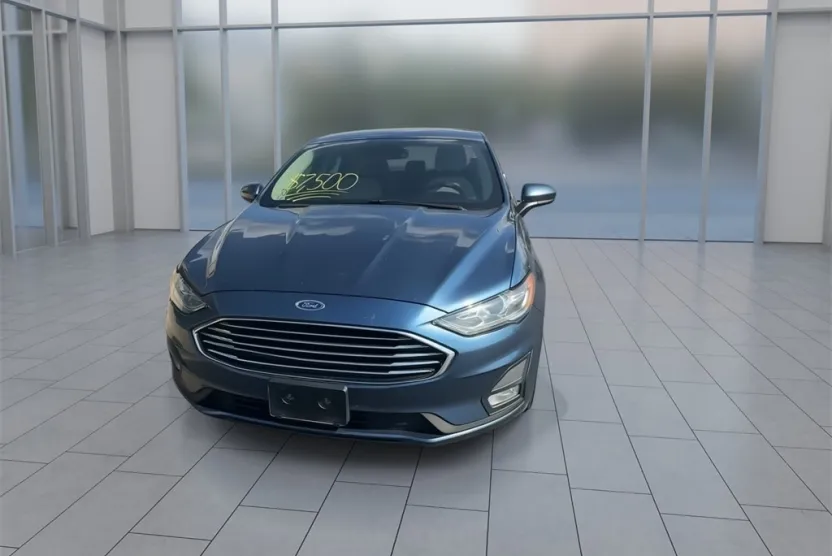 2019 Ford Fusion SE photo 1