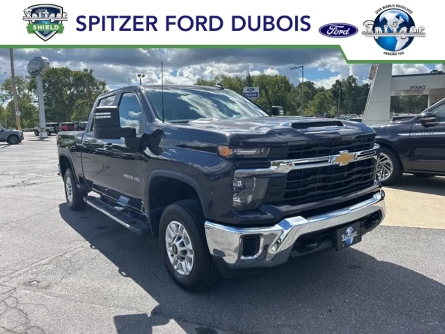 2024 Chevrolet Silverado 2500HD LT photo 1