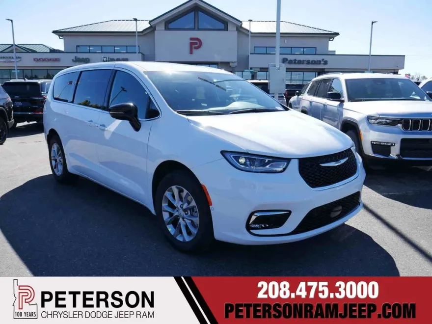 2026 Chrysler Pacifica photo 1