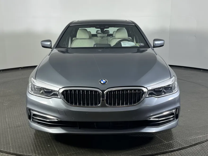 2019 Bmw 530e xDrive Sedan photo 1