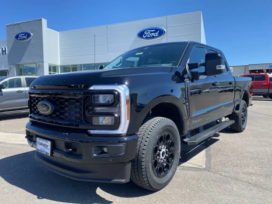 2025 Ford F-350 photo 1