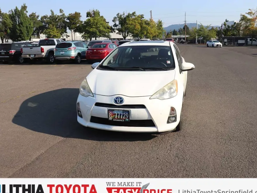 2012 Toyota Prius C Four photo 1