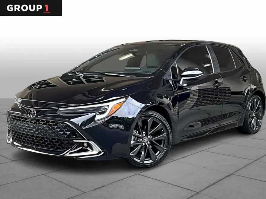 2025 Toyota Corolla XSE photo 1