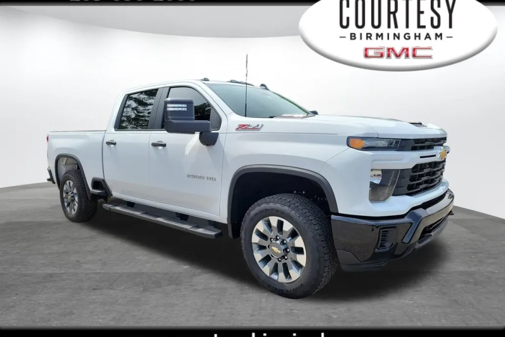 2024 Chevrolet Silverado 2500HD Custom photo 1