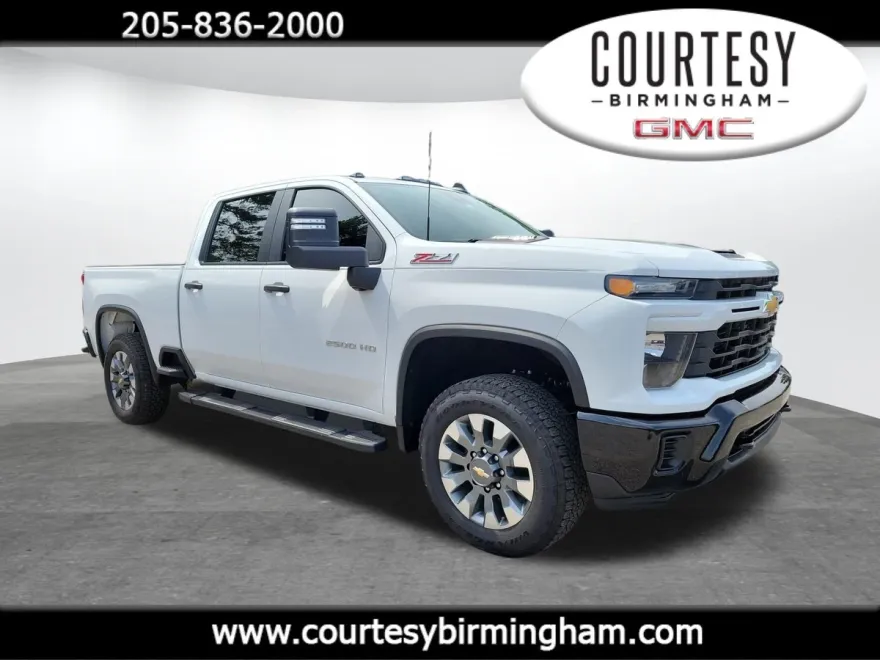 2024 Chevrolet Silverado 2500HD Custom photo 1