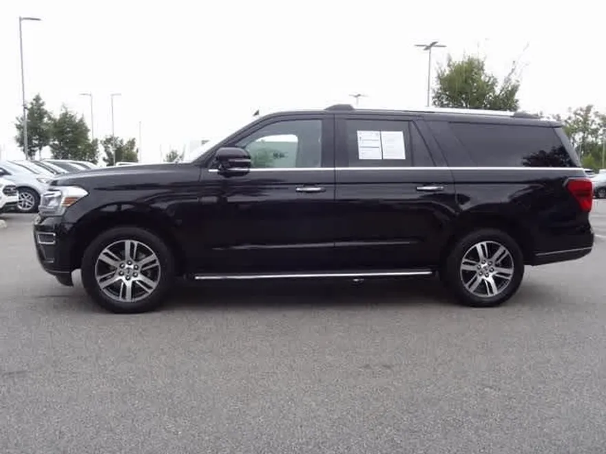 2023 Ford Expedition MAX Limited photo 1