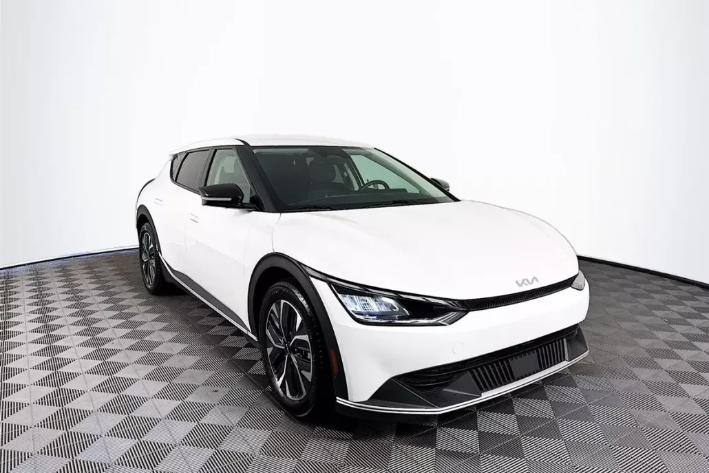 2022 Kia EV6 Light photo 1