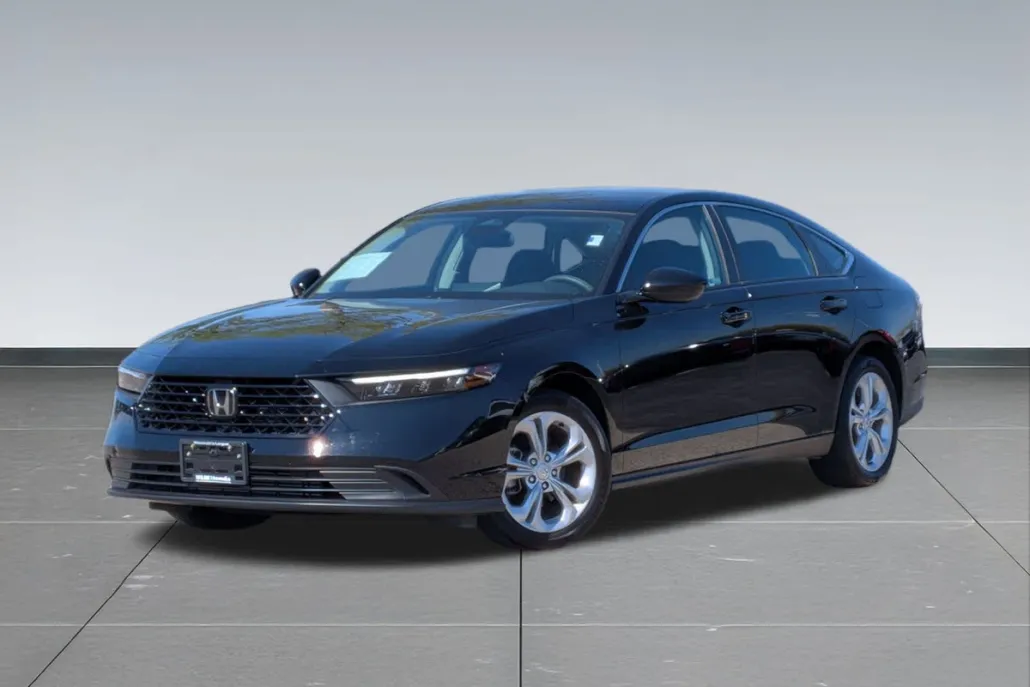 2023 Honda Accord LX photo 1