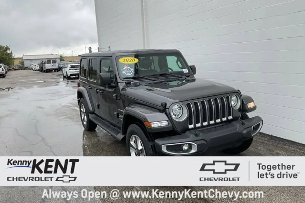 2020 Jeep Wrangler Unlimited Sahara photo 1