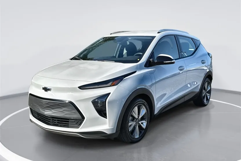 2023 Chevrolet Bolt EUV photo 1