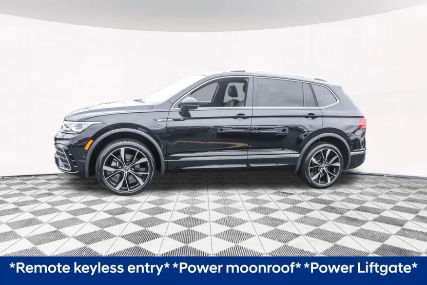 2022 Volkswagen Tiguan SEL Premium R-Line photo 1
