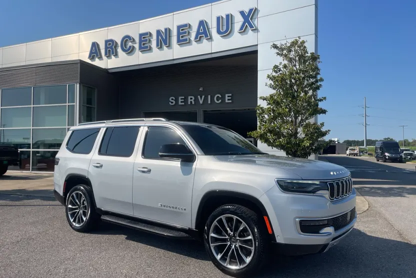 2024 Jeep Wagoneer Series II photo 1