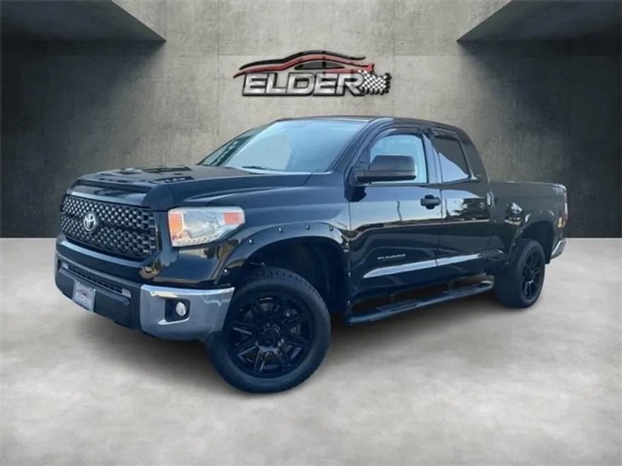 2017 Toyota Tundra SR5 photo 1