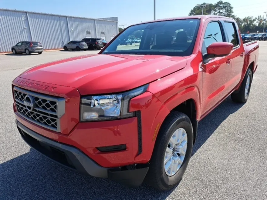 2022 Nissan Frontier SV photo 1