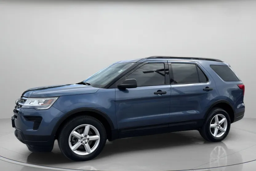 2018 Ford Explorer Base photo 1