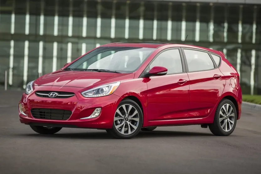 2017 Hyundai Accent Base photo 1