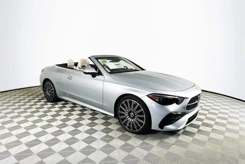 2026 Mercedes Benz CLE 300 4MATIC photo 1