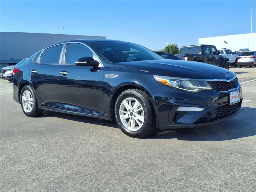 2019 Kia Optima LX S photo 1