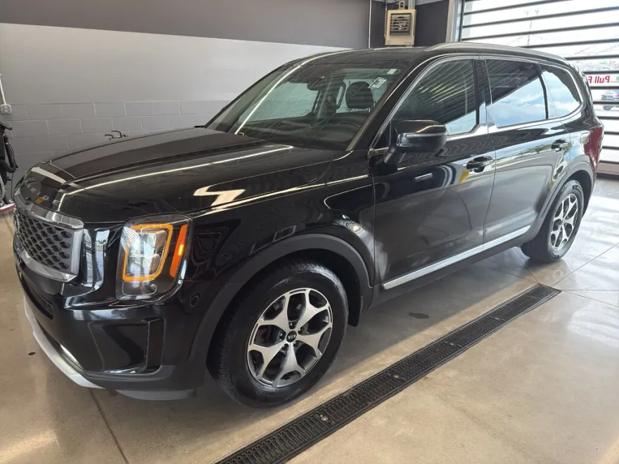 2021 Kia Telluride EX photo 1