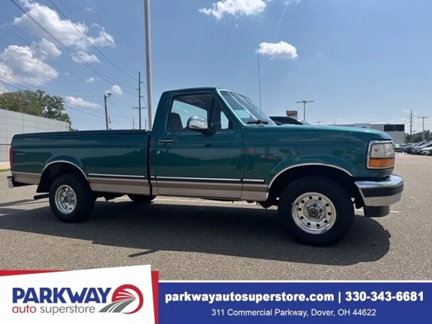 1996 Ford F-150 XL photo 1