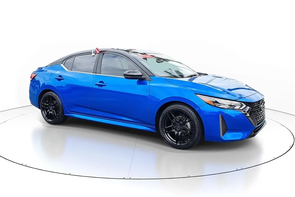 2024 Nissan Sentra SR photo 1