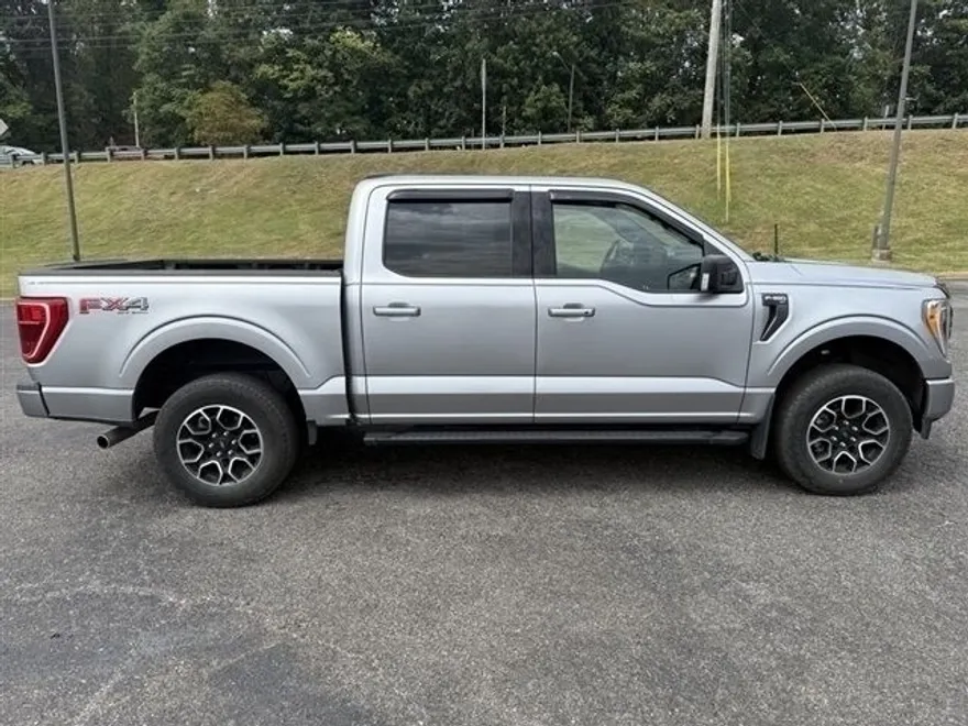 2022 Ford F-150 XLT photo 1