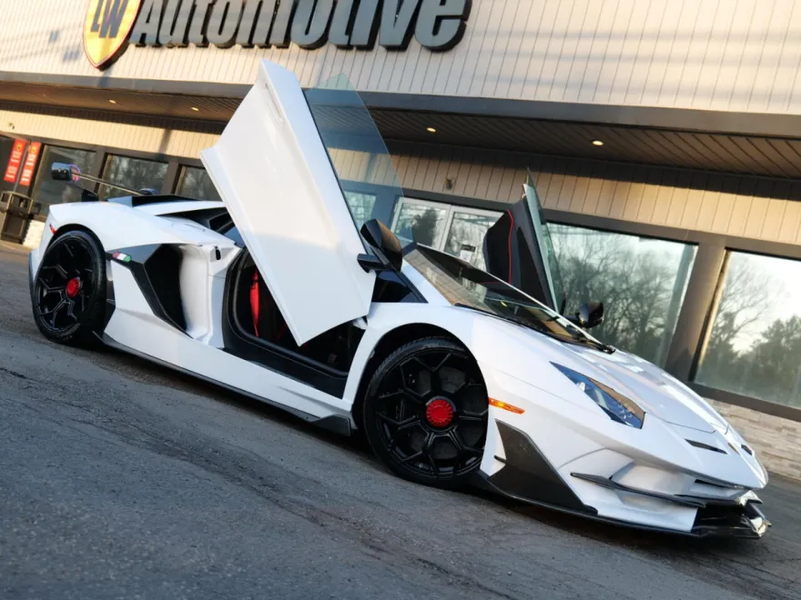 2014 Lamborghini Aventador SVJ photo 1