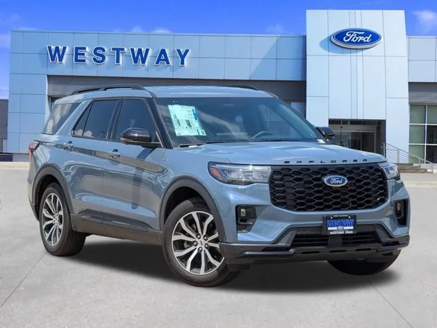 2025 Ford Explorer ST-Line photo 1