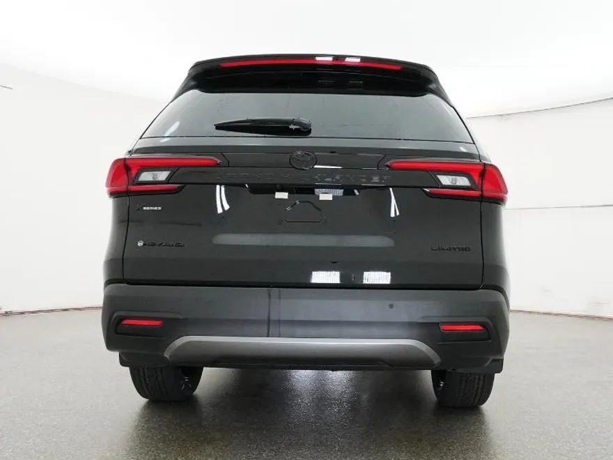2026 Toyota Highlander Hybrid Limited photo 1