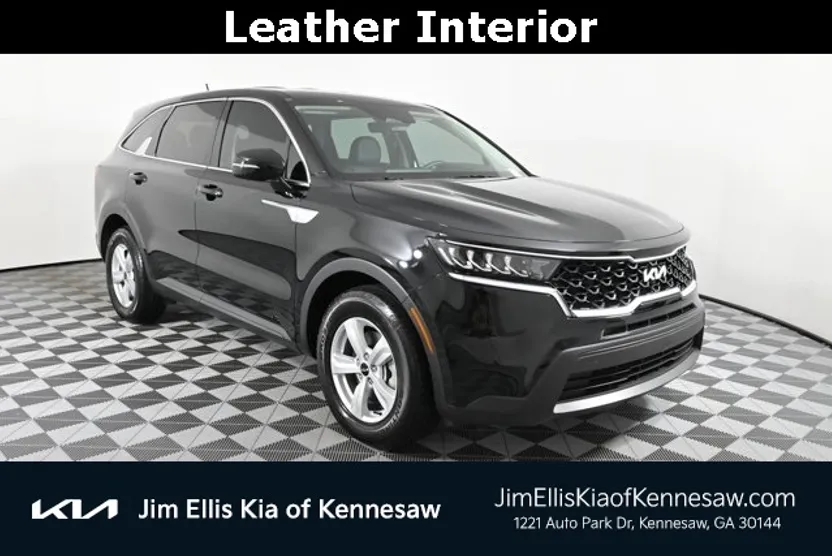 2023 Kia Sorento LX photo 1